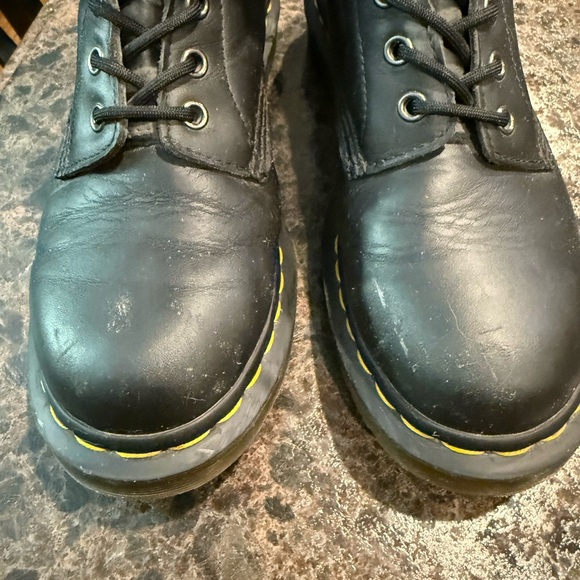 Black Doc Martin’s size 8 - Picture 6 of 7